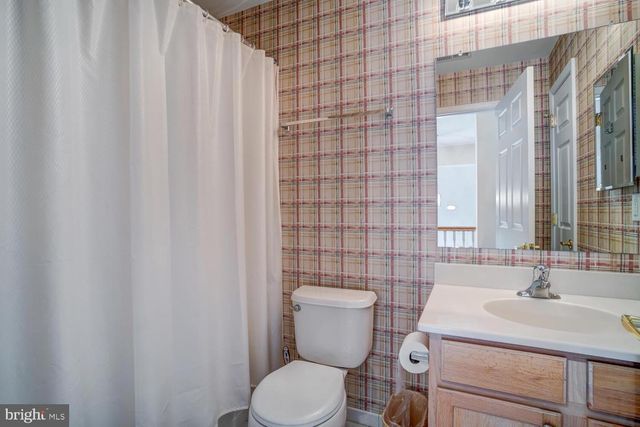 22 PIERHEAD DR, Barnegat, NJ 08005