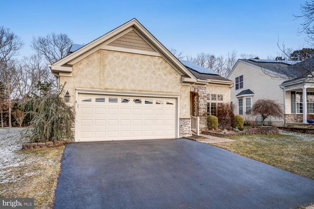 22 PIERHEAD DR, Barnegat, NJ 08005