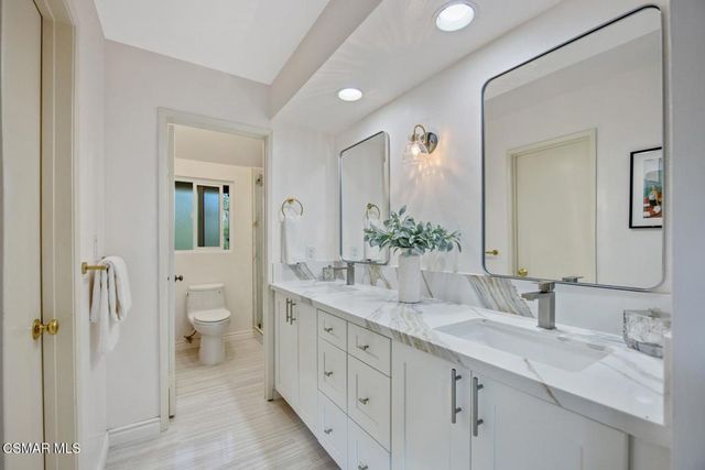21900 Marylee Street 261, Woodland Hills, CA 91367