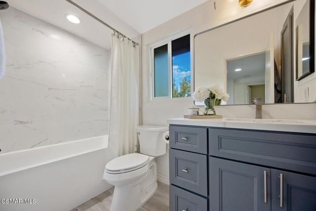 21900 Marylee Street 261, Woodland Hills, CA 91367