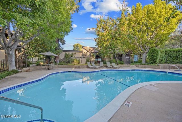 21900 Marylee Street 261, Woodland Hills, CA 91367