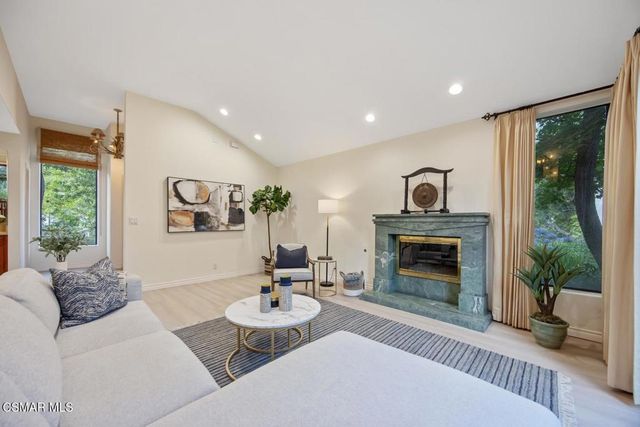 21900 Marylee Street 261, Woodland Hills, CA 91367