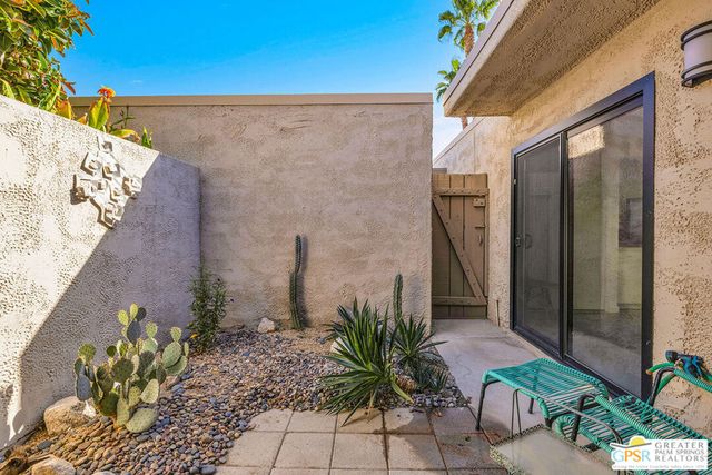 1429 N Cerritos Drive, Palm Springs, CA 92262
