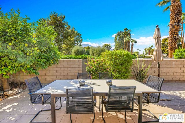 1429 N Cerritos Drive, Palm Springs, CA 92262