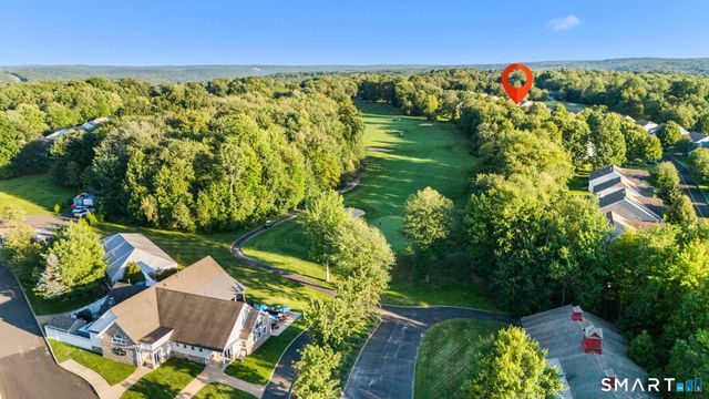 171 Country Club Drive 171, Oxford, CT 06478
