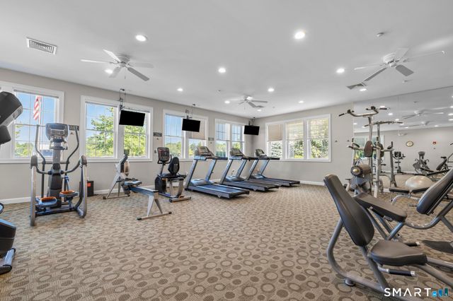 171 Country Club Drive 171, Oxford, CT 06478
