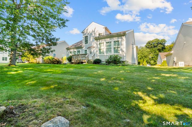 171 Country Club Drive 171, Oxford, CT 06478