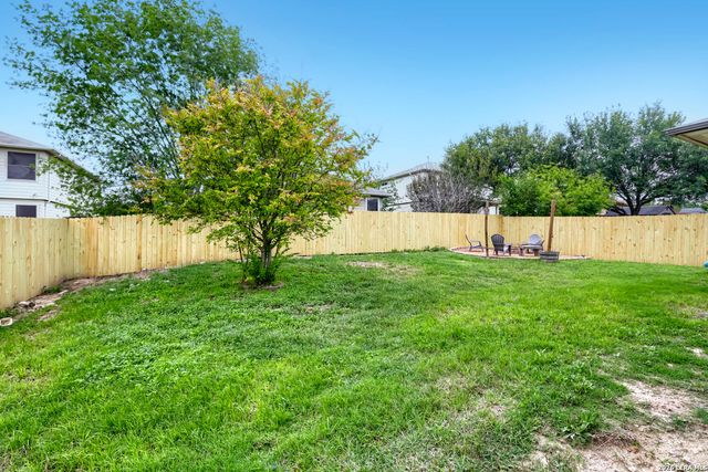 715 Eagles Gln, Schertz, TX 78108