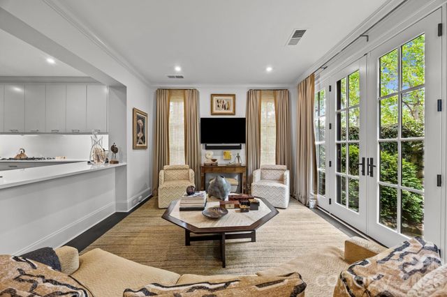 1550 High Street, Charlotte, NC 28211