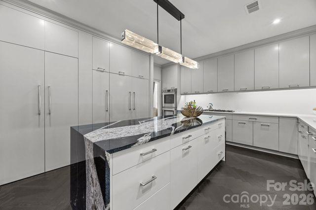 1550 High Street, Charlotte, NC 28211