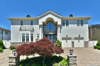 3510 Riverside Drive, Oceanside, NY 11572