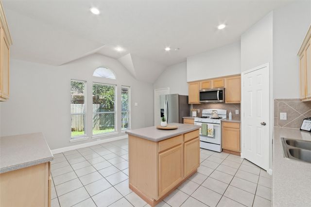 8503 Ivanhoe Springs Drive, Houston, TX 77083