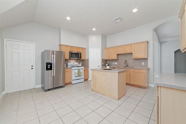 8503 Ivanhoe Springs Drive, Houston, TX 77083