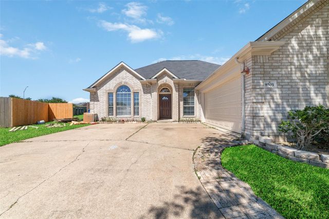 8503 Ivanhoe Springs Drive, Houston, TX 77083