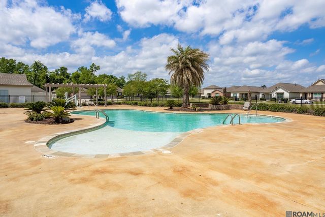 8021 Derick Ave, Baton Rouge, LA 70820