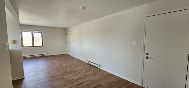 7535 Tiffany Drive 3B, Orland Park, IL 60462