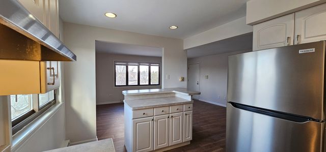 7535 Tiffany Drive 3B, Orland Park, IL 60462