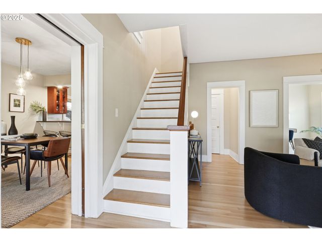 3424 Ne HANCOCK St, Portland, OR 97212