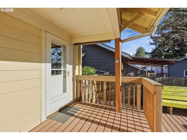 3424 Ne HANCOCK St, Portland, OR 97212