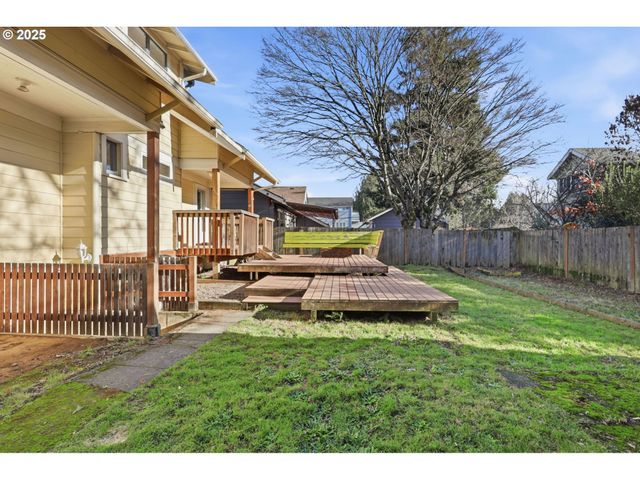 3424 Ne HANCOCK St, Portland, OR 97212