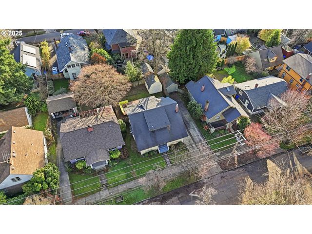 3424 Ne HANCOCK St, Portland, OR 97212