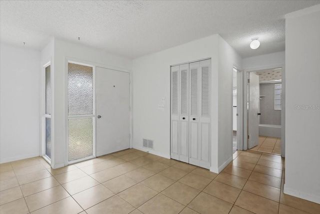 10 FENWICK LANE, Palm Coast, FL 32137