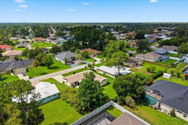 10 FENWICK LANE, Palm Coast, FL 32137