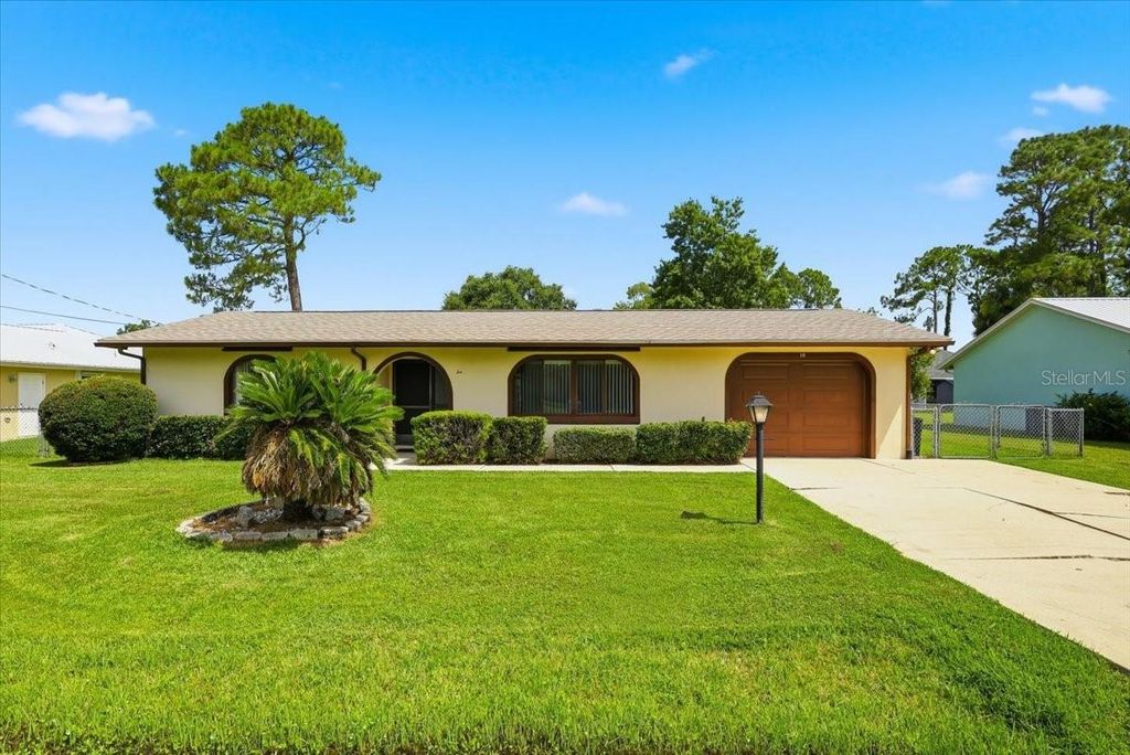10 FENWICK LANE, Palm Coast, FL 32137
