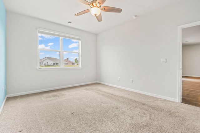 2048 Ridgedale Dr., Conway, SC 29526