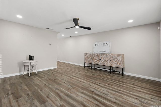 2718 Old Field, San Antonio, TX 78247