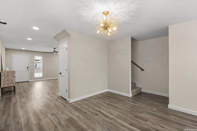 2718 Old Field, San Antonio, TX 78247