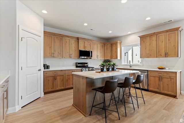 3236 S 4975 W, West Haven, UT 84401