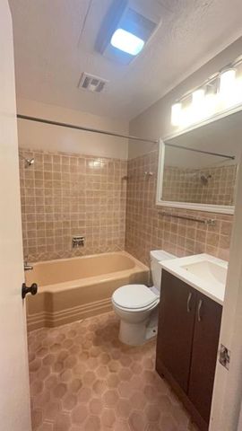 2820 Northampton Place, Oklahoma City, OK 73120