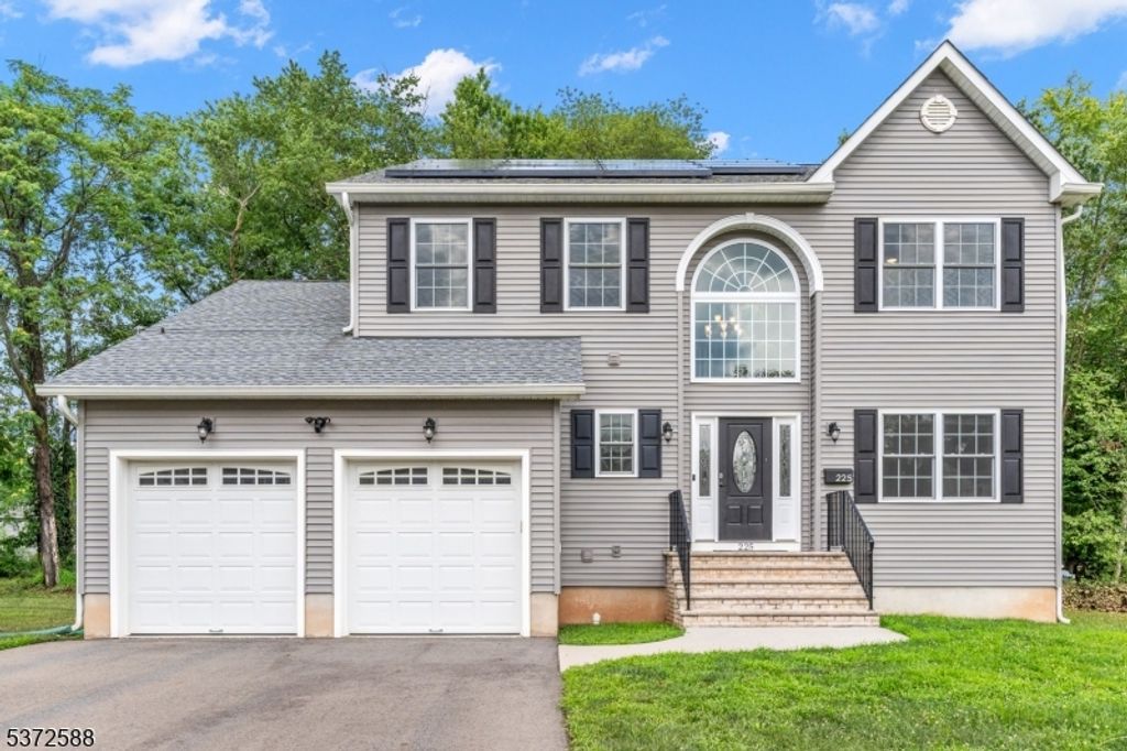 225 Lowden Ave, South Plainfield Boro, NJ 07080