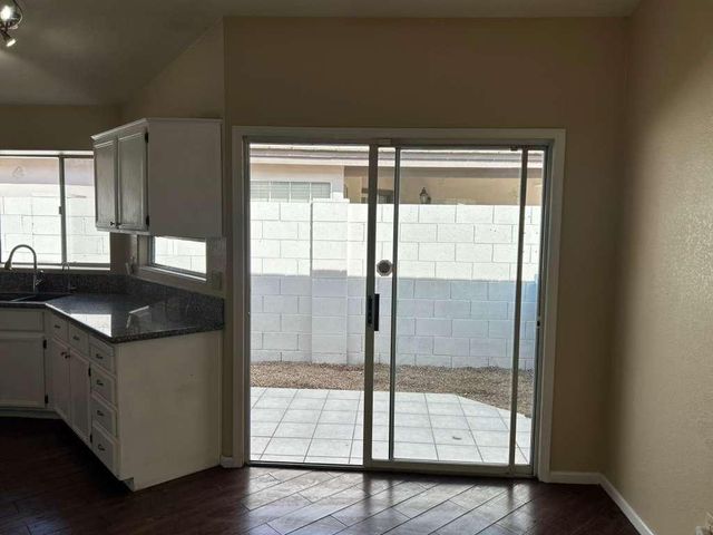 15822 N 5th Avenue, Phoenix, AZ 85023
