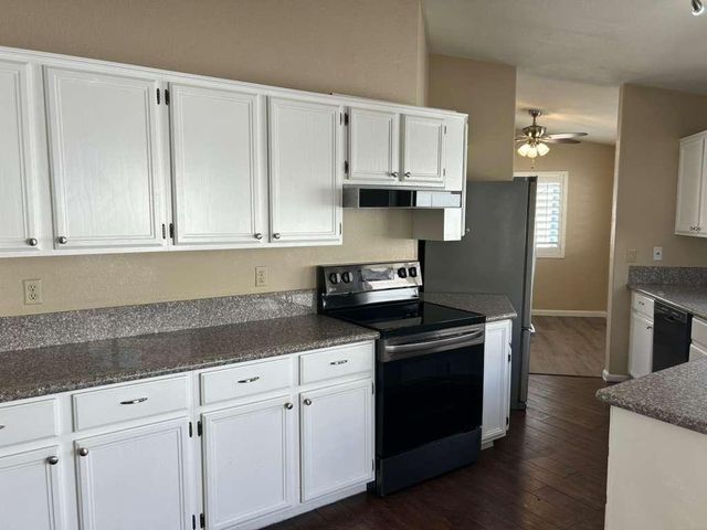 15822 N 5th Avenue, Phoenix, AZ 85023