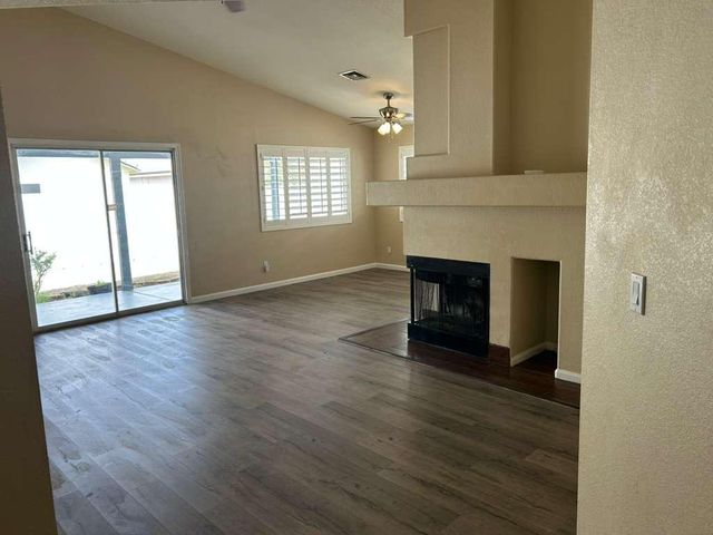 15822 N 5th Avenue, Phoenix, AZ 85023