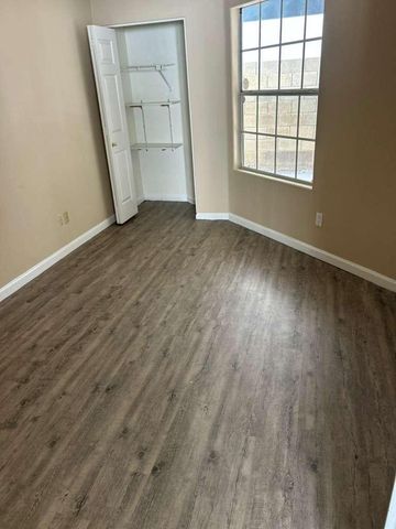 15822 N 5th Avenue, Phoenix, AZ 85023