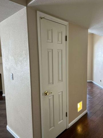 15822 N 5th Avenue, Phoenix, AZ 85023