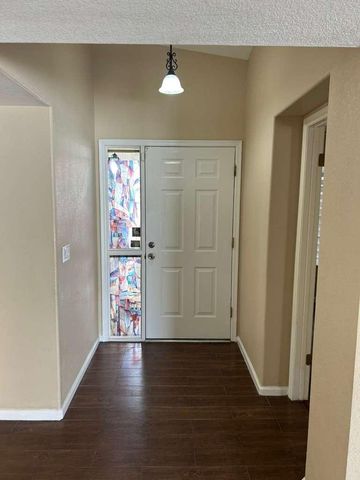 15822 N 5th Avenue, Phoenix, AZ 85023