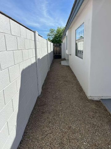 15822 N 5th Avenue, Phoenix, AZ 85023
