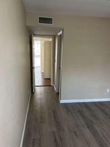 15822 N 5th Avenue, Phoenix, AZ 85023