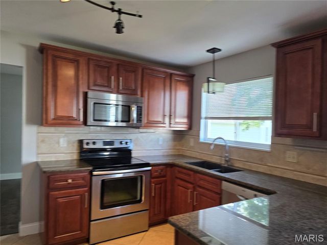 1455 Chambers Drive, O'fallon, MO 63366