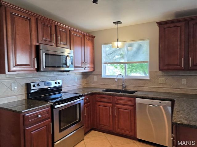 1455 Chambers Drive, O'fallon, MO 63366