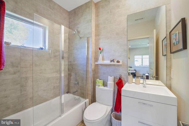 8507 RAYBURN RD, Bethesda, MD 20817