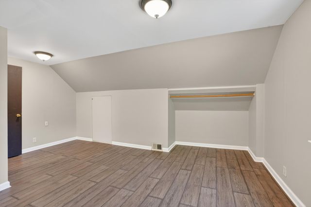 3633 Lowry Avenue N, Robbinsdale, MN 55422