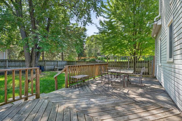 3633 Lowry Avenue N, Robbinsdale, MN 55422