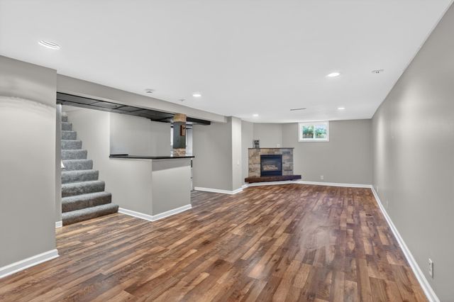 3633 Lowry Avenue N, Robbinsdale, MN 55422