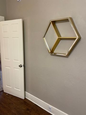 605 N Poplar Avenue, Fresno, CA 93728