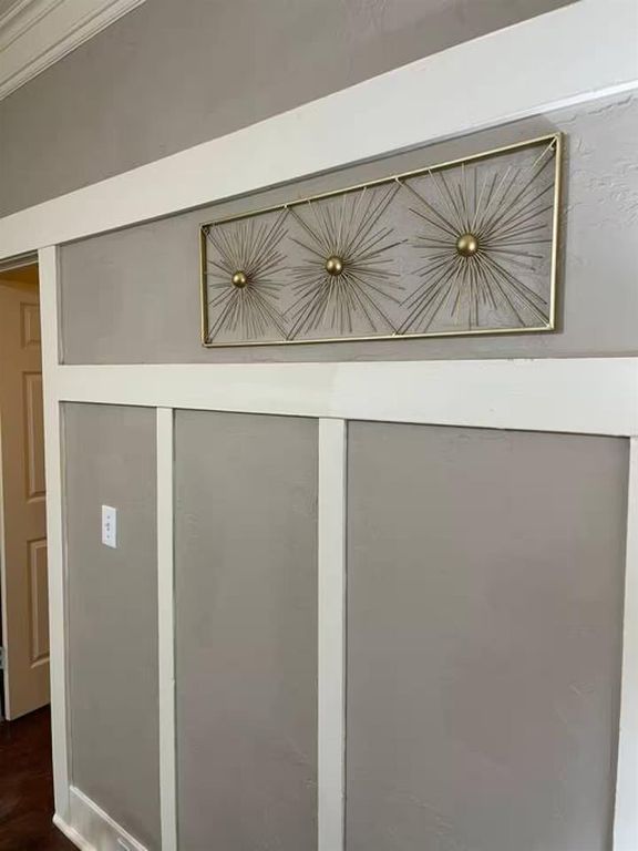 Image 22 of property listing at 605 N Poplar Avenue, Fresno, CA 93728